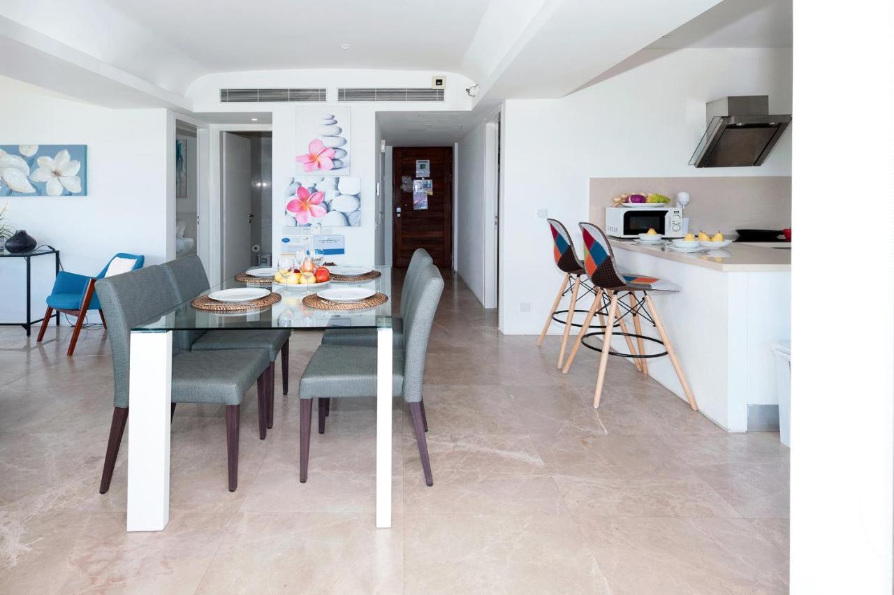 Apartment Marisol - Beachfront プロタラス エクステリア 写真